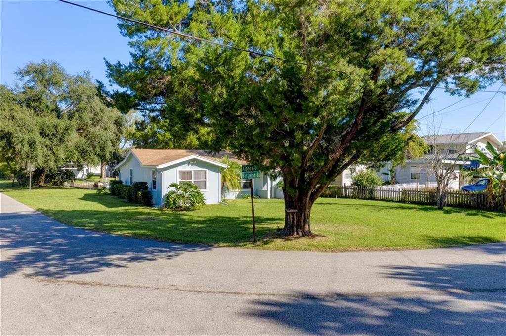 5241 ALPACA DR,WEEKI WACHEE,34607