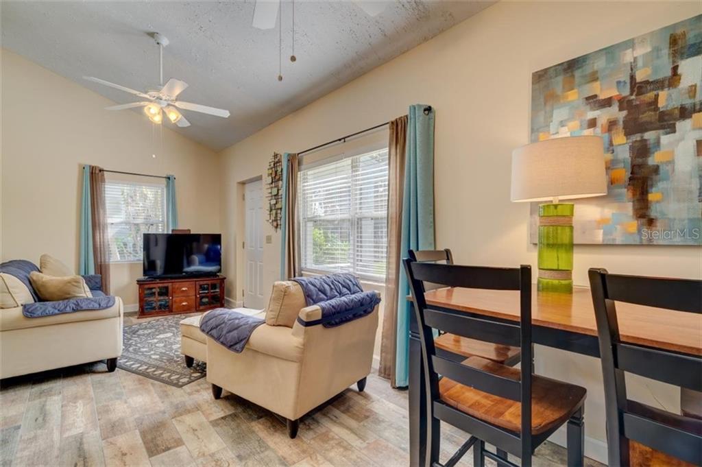 5241 ALPACA DR,WEEKI WACHEE,34607