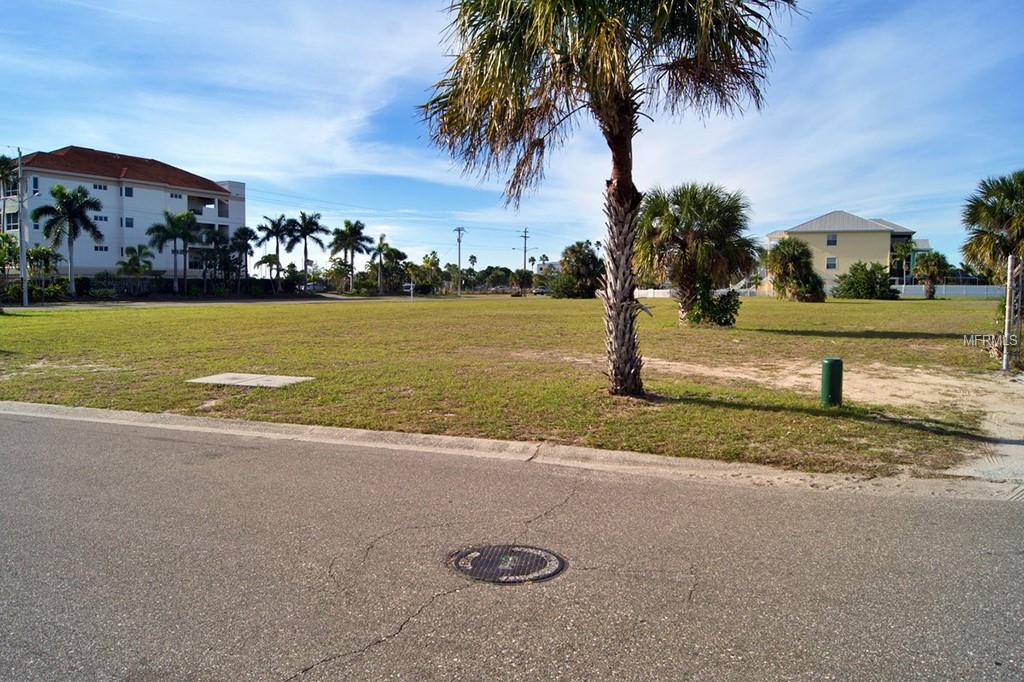6400 APOLLO BEACH BLVD,APOLLO BEACH,33572