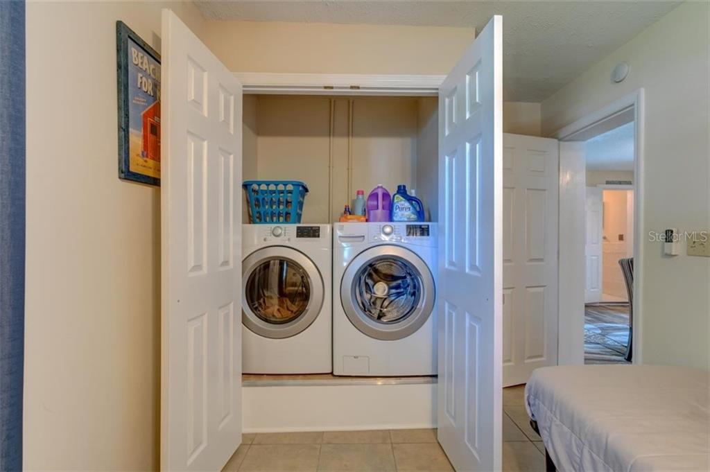 5241 ALPACA DR,WEEKI WACHEE,34607