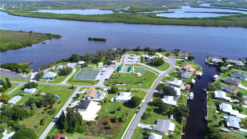 3497  DISCOVERY DR ,PUNTA GORDA,33983