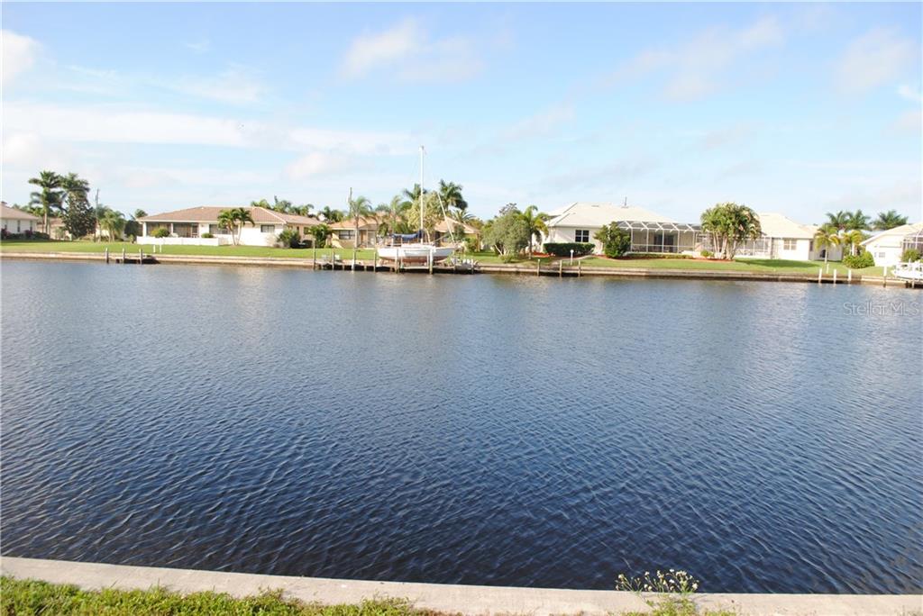 300  SEGOVIA DR ,PUNTA GORDA,33950